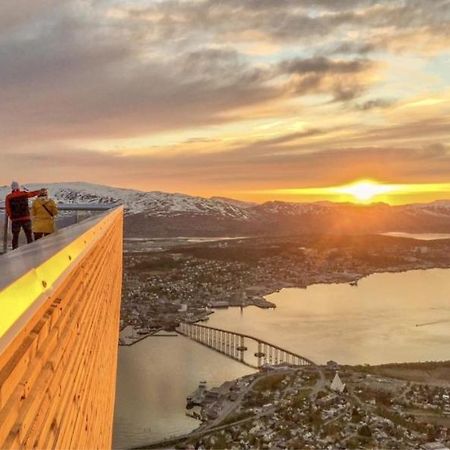 New! Modern - Central - Cozy Place By The Sherpa Stairs Tromsø Zewnętrze zdjęcie